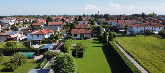 Вилла с 4 комнатами в Казирате д’Адда, Италия № 278519 8