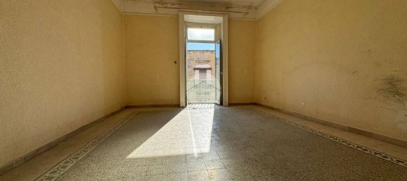 1 Schlafzimmer Wohnung in Naples, Italy, Nr. 210929 10