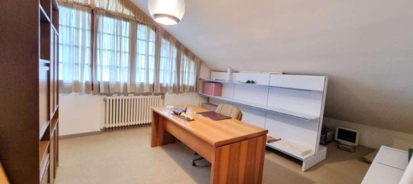 14 rooms Villa in Vinci, Italy No. 123222 12