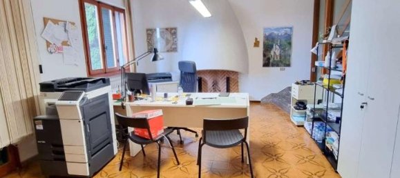 14 rooms Villa in Vinci, Italy No. 123222 5