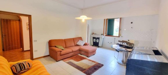 14 rooms Villa in Vinci, Italy No. 123222 4