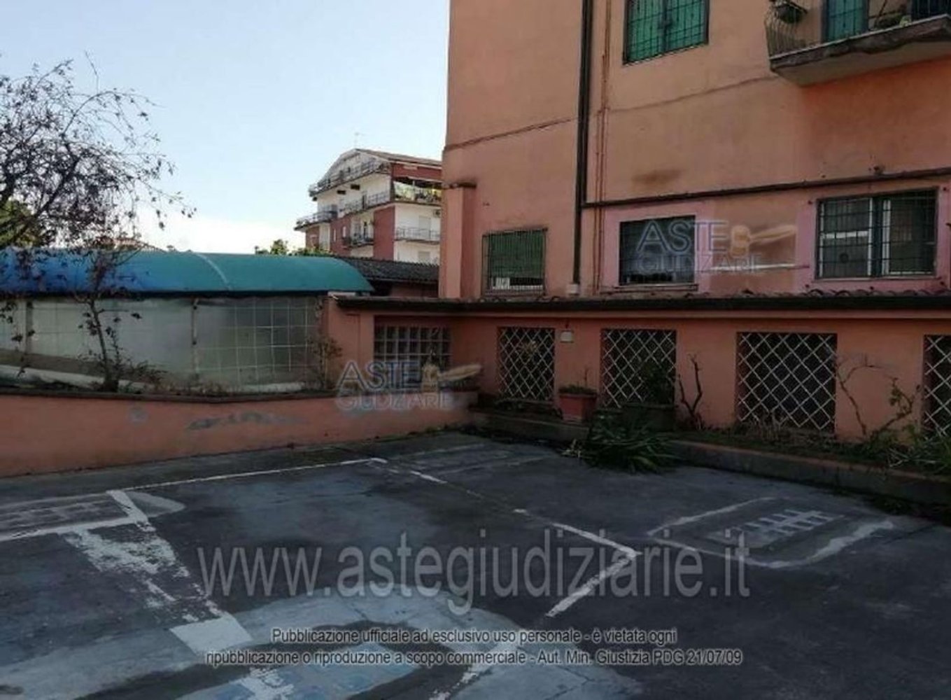 5 rooms Apartment in Rome, Italy No. 292290