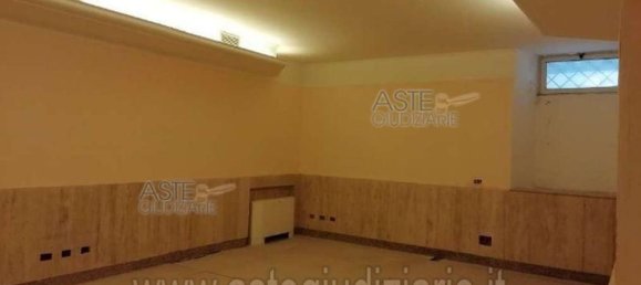 5 rooms Apartment in Rome, Italy No. 292290 35