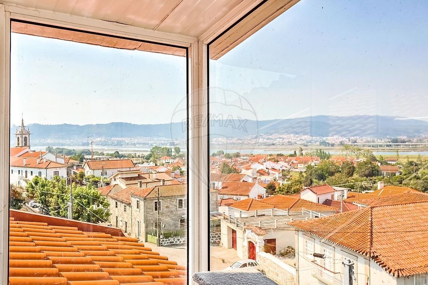 Casa de 4 dormitorios en Darque, Portugal No. 248227