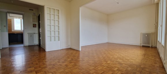 1 bedroom Apartment in Orleans, France No. 222766 3