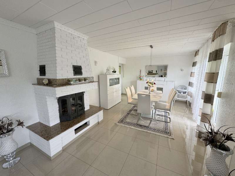 3 bedrooms Apartment in Rhein-Sieg, Germany No. 353789