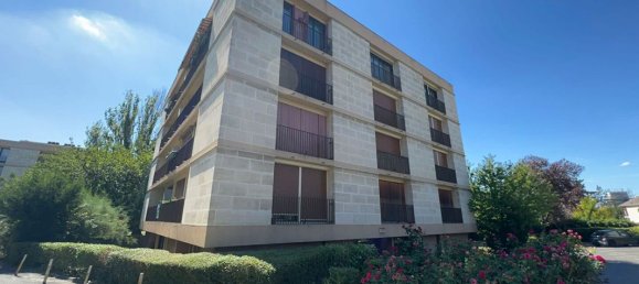 1 bedroom Apartment in Fresnes, France No. 185934 2