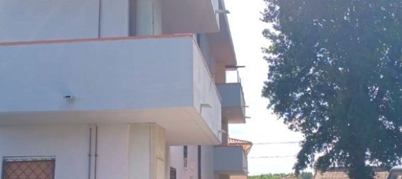 6 bedrooms Penthouse in Gualdo Cattaneo, Italy No. 342935 4