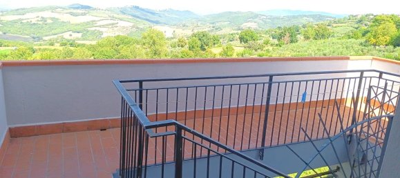 6 bedrooms Penthouse in Gualdo Cattaneo, Italy No. 342935 8