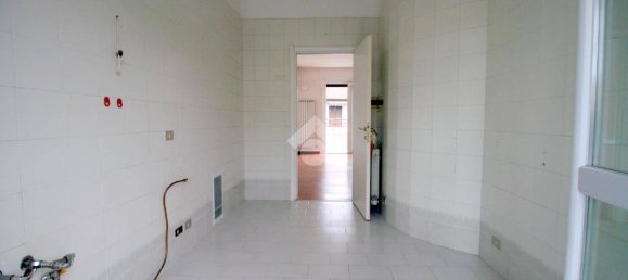 Вилла с 2 спальнями в Кассано Маньяго, Италия № 113728 8