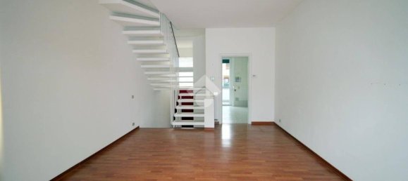 Вилла с 2 спальнями в Кассано Маньяго, Италия № 113728 5