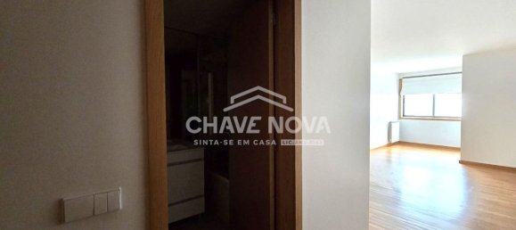 3 bedrooms Apartment in Matosinhos, Portugal No. 32261 11