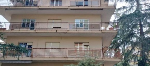 3 rooms Apartment in Caserta, Italy No. 37032 16