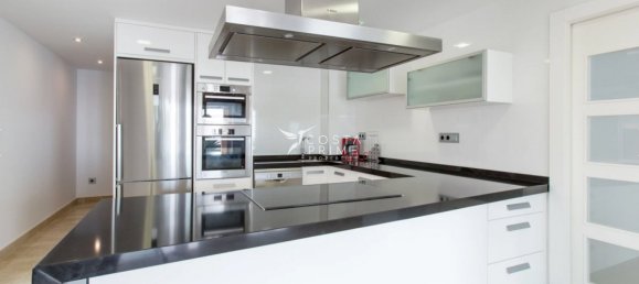 4 bedrooms Villa in Moraira, Spain No. 88390 7