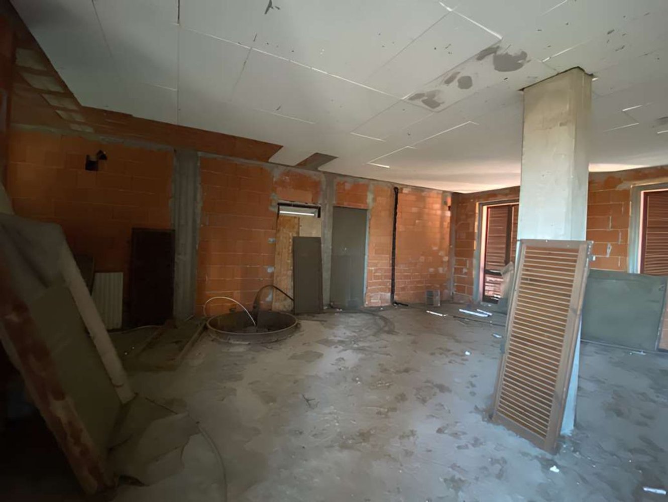 Estudio en Bernareggio, Italy No. 6275