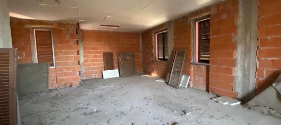 Estudio en Bernareggio, Italy No. 6275 2