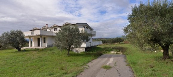 12-Zimmer Haus in Cepagatti, Italy, Nr. 254288 10