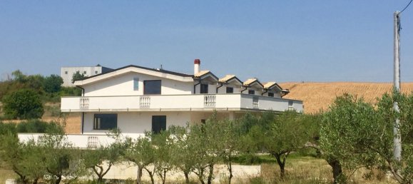 12-Zimmer Haus in Cepagatti, Italy, Nr. 254288 6