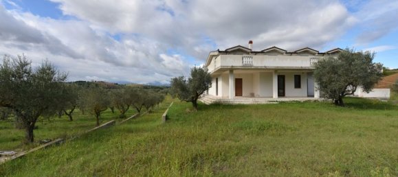 12-Zimmer Haus in Cepagatti, Italy, Nr. 254288 7