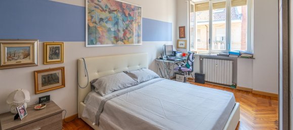4 bedrooms Apartment in Turin, Italy No. 334711 16