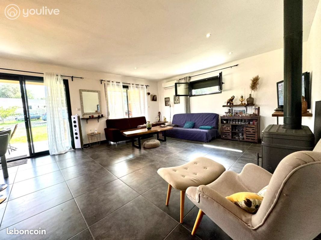 2 bedrooms Villa in Santa-Maria-Poggio, France No. 158523