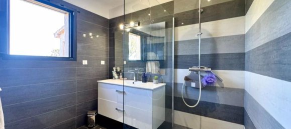 2 bedrooms Villa in Santa-Maria-Poggio, France No. 158523 7