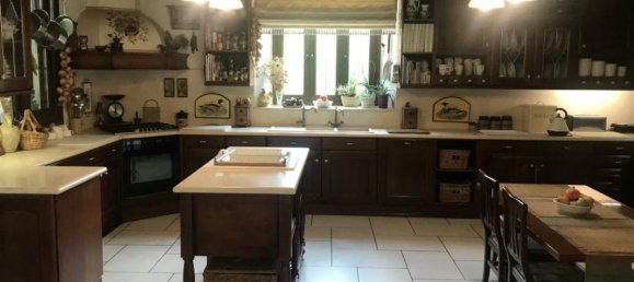 3 bedrooms Villa in Larnaca, Cyprus No. 2022 5