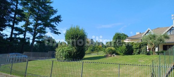 5 bedrooms Villa in Inverigo, Italy No. 360390 24