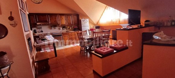 5 bedrooms Villa in Inverigo, Italy No. 360390 5