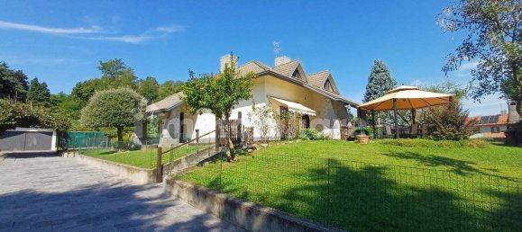 5 bedrooms Villa in Inverigo, Italy No. 360390 23