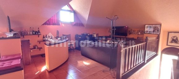 5 bedrooms Villa in Inverigo, Italy No. 360390 9