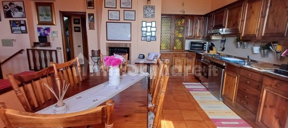 5 bedrooms Villa in Inverigo, Italy No. 360390 13