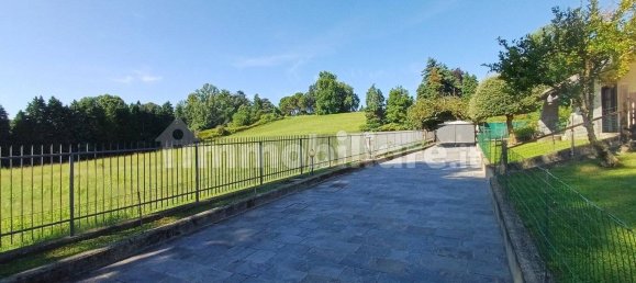 5 bedrooms Villa in Inverigo, Italy No. 360390 26