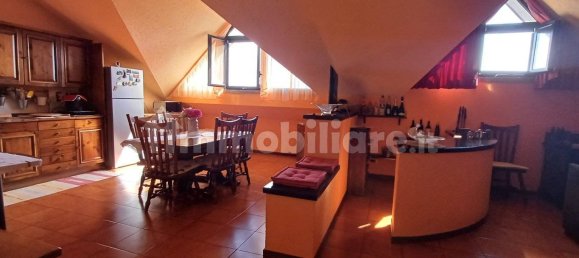 5 bedrooms Villa in Inverigo, Italy No. 360390 10