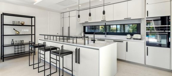 Коммерческая недвижимость 13500м² в Эшампле, Испания № 94692 5