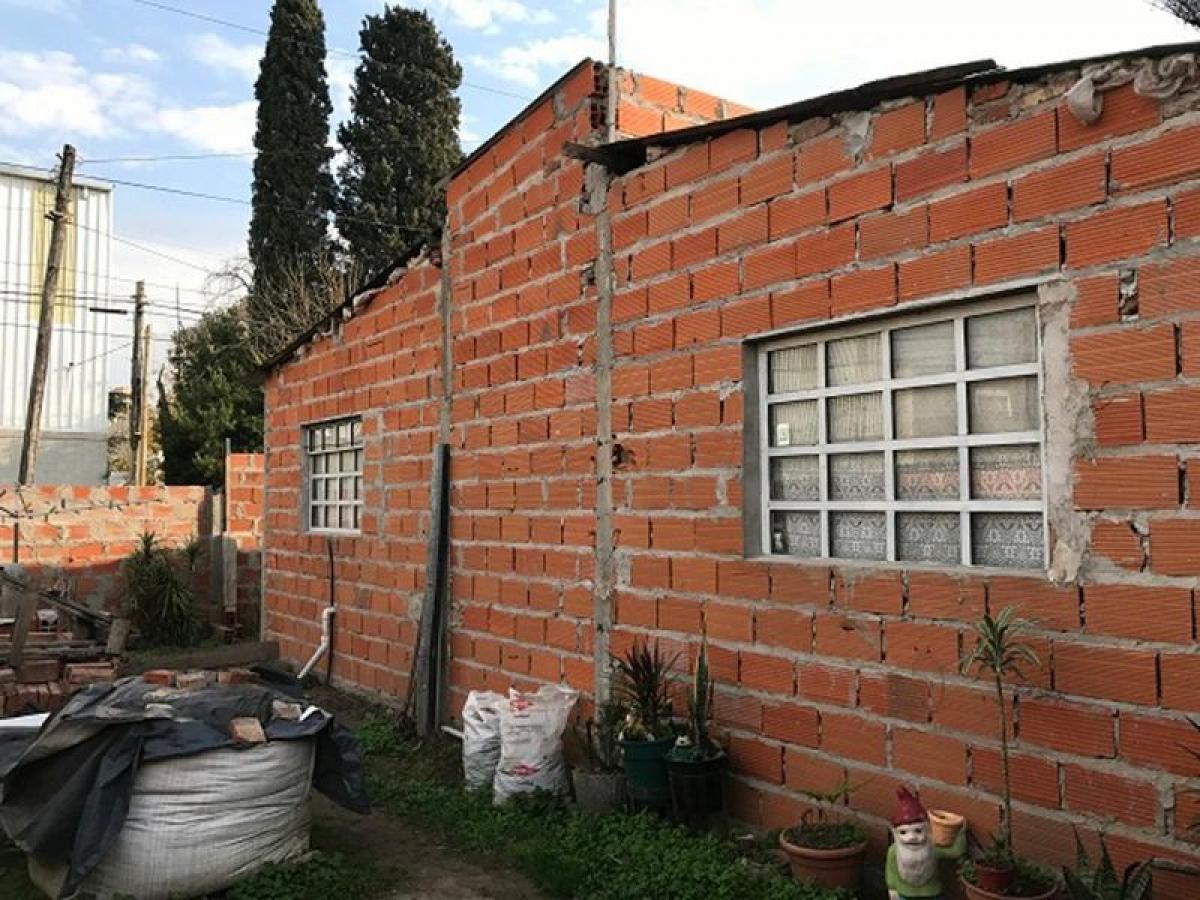 3 Schlafzimmer Haus in Moreno, Argentina, Nr. 92595