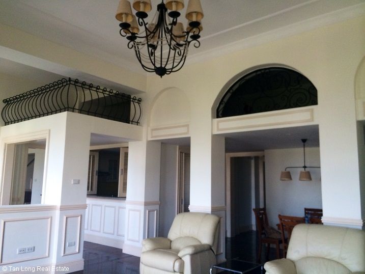 Квартира с 3 спальнями в Намтыльем, Вьетнам № 3740