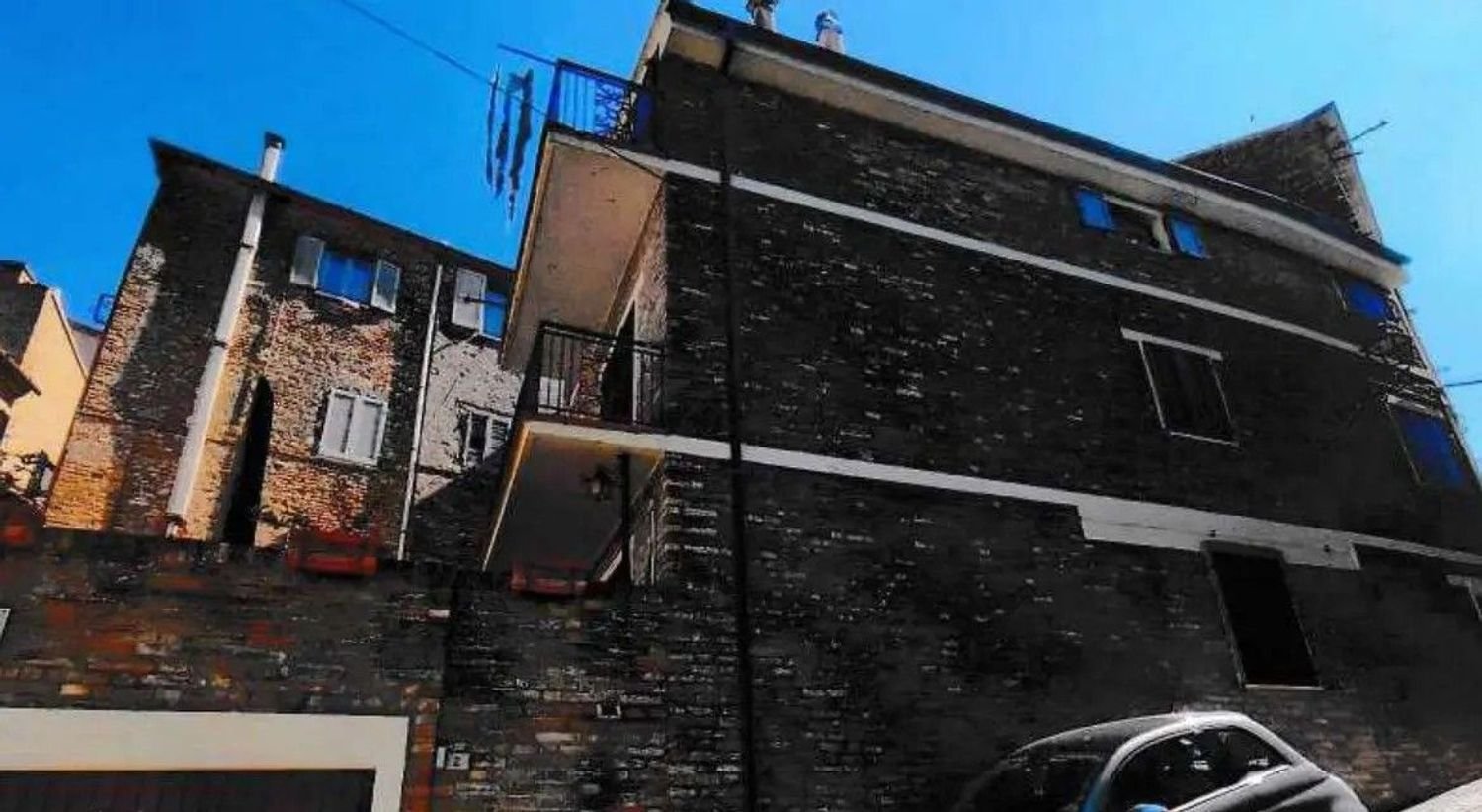 3 rooms Apartment in Civitanova Marche, Italy No. 185816