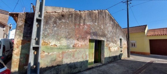 55m² Commercial property in Caldas da Rainha, Portugal No. 295788 4