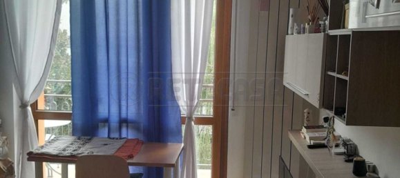 2-salle Appartement à Crema, Italy No. 333735 3