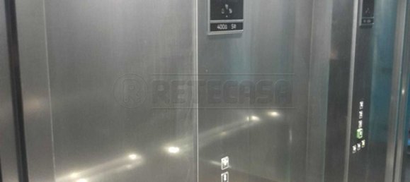 2-salle Appartement à Crema, Italy No. 333735 20