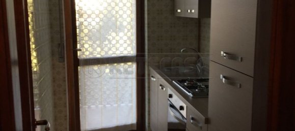 2-salle Appartement à Crema, Italy No. 333735 12