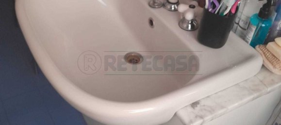 2-salle Appartement à Crema, Italy No. 333735 18