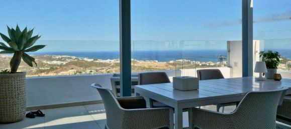 3 bedrooms Penthouse in Mijas, Spain No. 57274 2