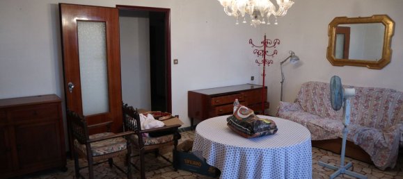 4 rooms Apartment in Cento, Italy No. 115682 10