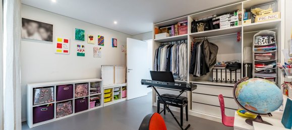 Casa de 4 dormitorios en Matosinhos, Portugal No. 40545 2