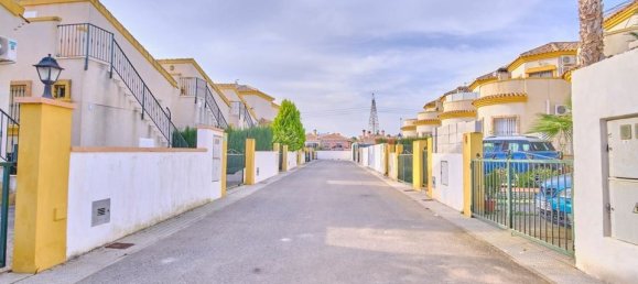 3 bedrooms House in Los Montesinos, Spain No. 176427 6