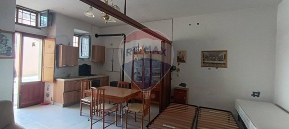 Estudio en Rocchetta Sant'Antonio, Italy No. 14588 15