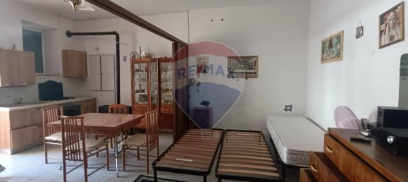 Estudio en Rocchetta Sant'Antonio, Italy No. 14588 12