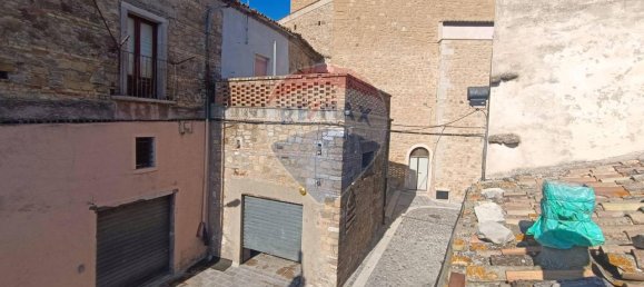 Estudio en Rocchetta Sant'Antonio, Italy No. 14588 26